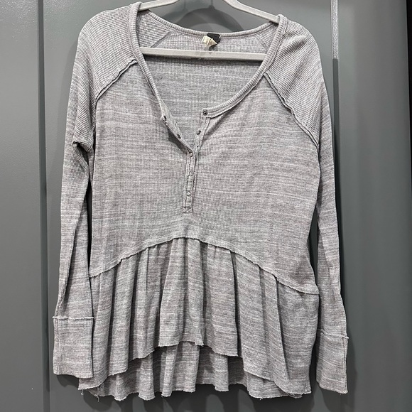 We the Free coastal peplum top long sleeve, boho, distressed - Picture 1 of 9